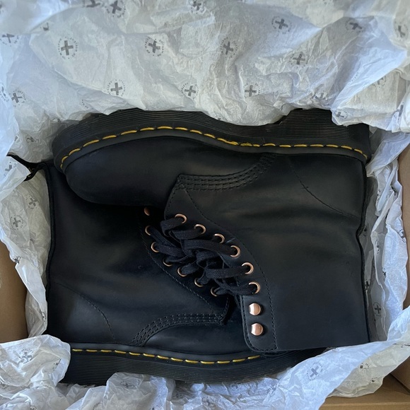 Dr.Marten Pascal Plain Toe Boot - Picture 2 of 8